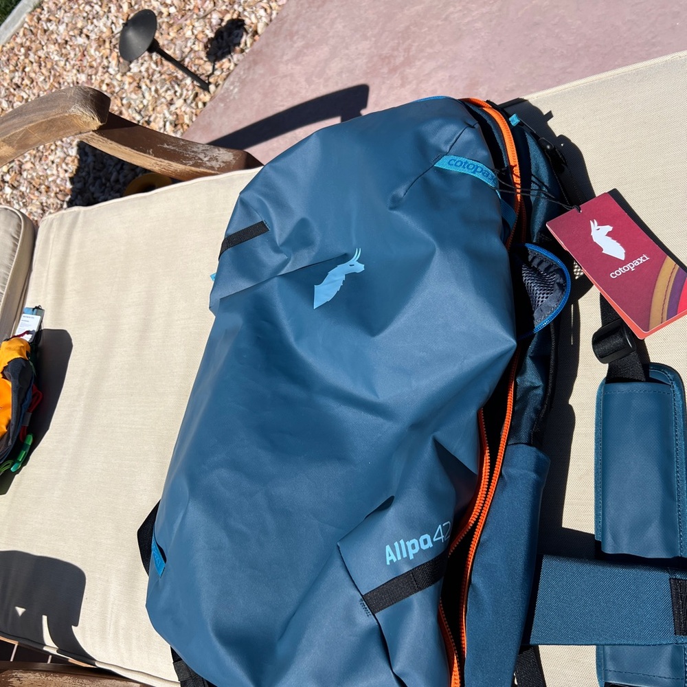 Cotopaxi Allpa 42L Travel Backpack - Blue